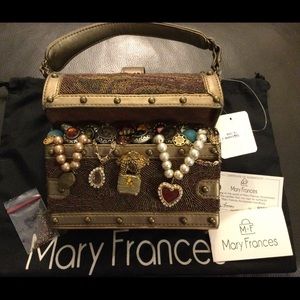 NWT Mary Frances “X MARKS THE SPOT” Treasure Purse